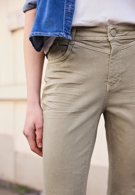 High Waist Kick Flare Hose im Slim Fit dark stone sand