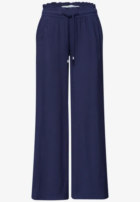 Marineblauwe, wijde vrijetijdspant met elastische taille en trekkoord.