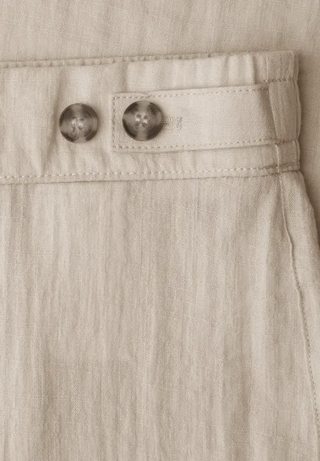 Beige linnen met verstelbare tailleband en twee hoornkleurige knopen