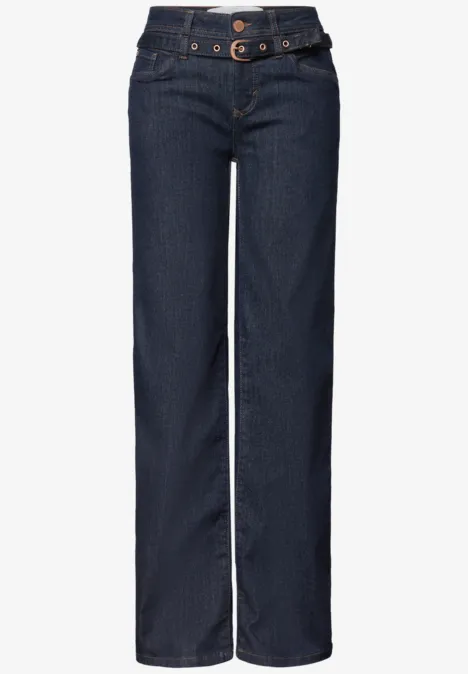 Jean bleu foncé droit taille haute avec ceinture et fermeture à boutons.