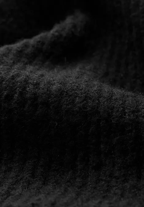 Langer Schal Black