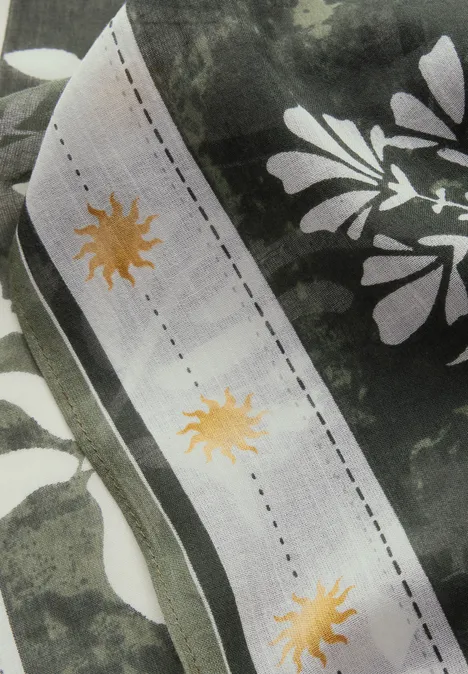 Bedrucktes Bandana desert pine green