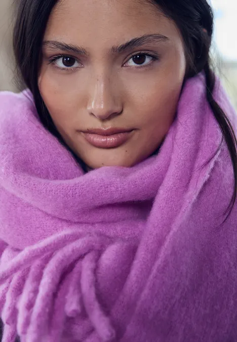 Kuscheliger Schal floral pink