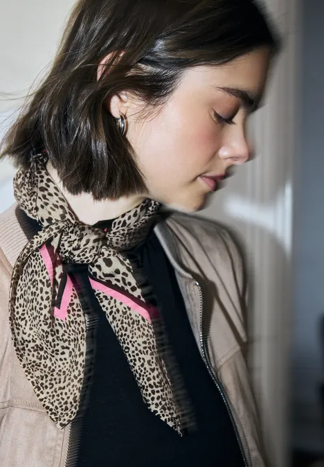 Leo satijnen bandana buffed beige