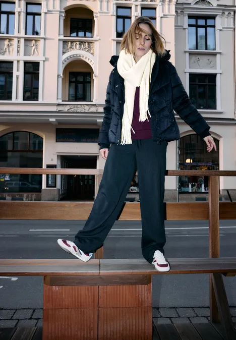 Gezellige sjaal met structuur off white