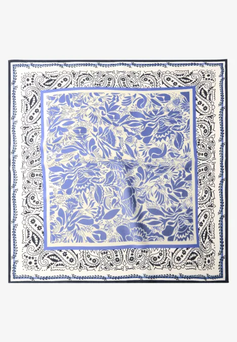 Nicki Tuch mit grafischem Muster eventide blue