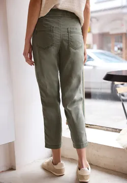 Paperbag-broek voor dames in Beige Paperbag-broek voor dames in Beige