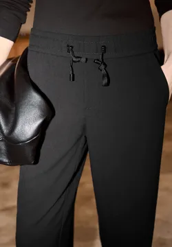 Broek met rechte pijpen in keperstof voor dames in Zwart