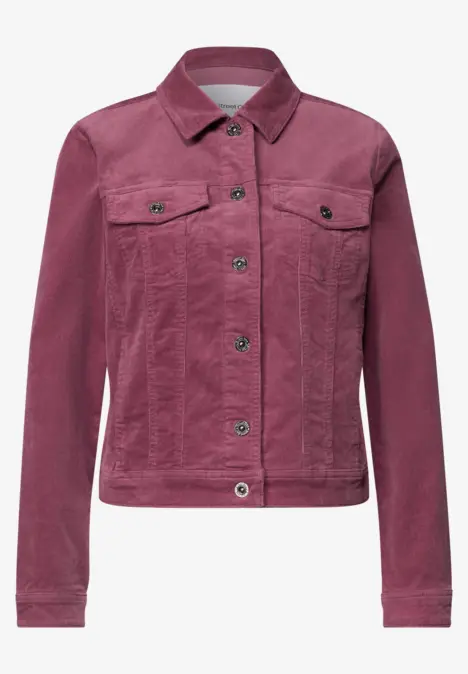 Bordeauxrote Jeansjacke mit Brusttaschen und Metallknöpfen.