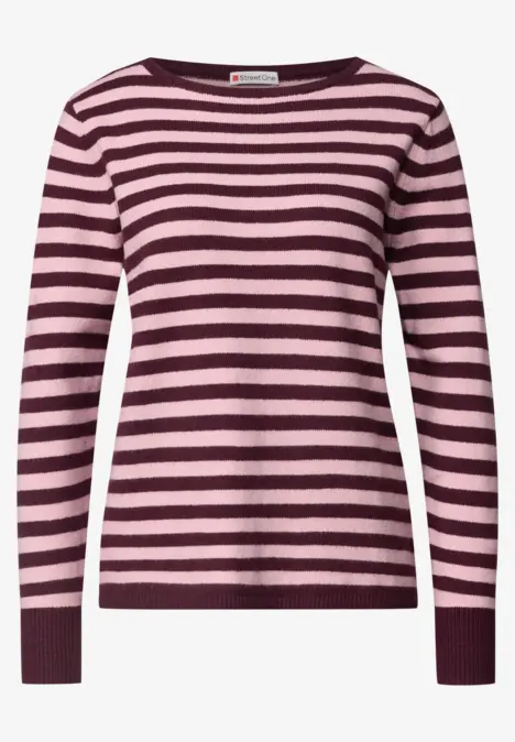 Ein gestreifter Langarm-Pullover in Rosa und Dunkelrot mit Rundhalsausschnitt.