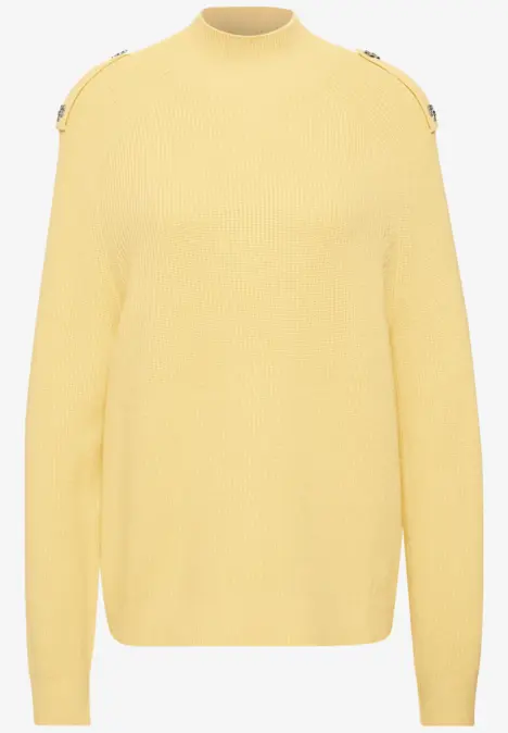 Pull jaune à col rond avec boutons aux épaules.