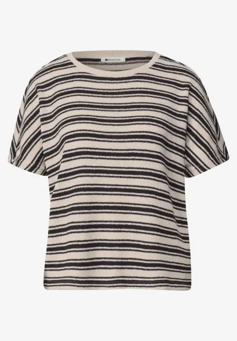 Beiges T-Shirt mit schwarzen Streifen, kurzen Ärmeln und Rundhalsausschnitt.