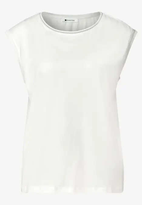 Weißes, schlichtes ärmelloses Damenshirt mit Rundhalsausschnitt.