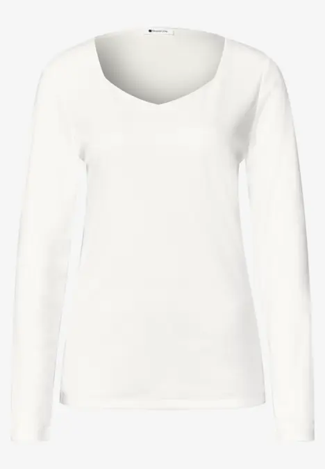 Weißes Damen-Langarmshirt mit Rundhalsausschnitt.
