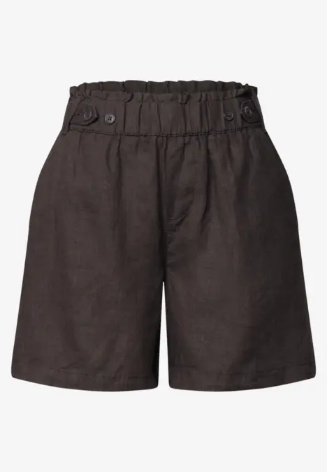 Lockere, braune Leinen-Shorts mit hohem Bund, elastischem Taillenbereich und dezenten Knopfdetails.