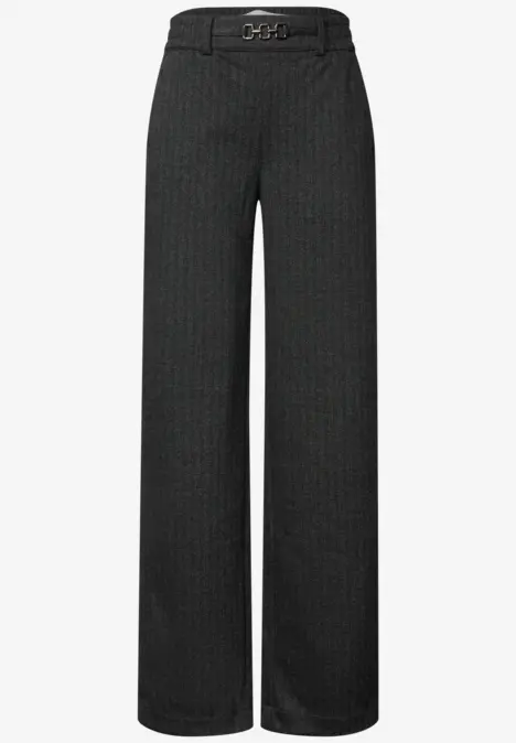 Weite, dunkelgraue Nadelstreifen-Hose mit hohem Bund.