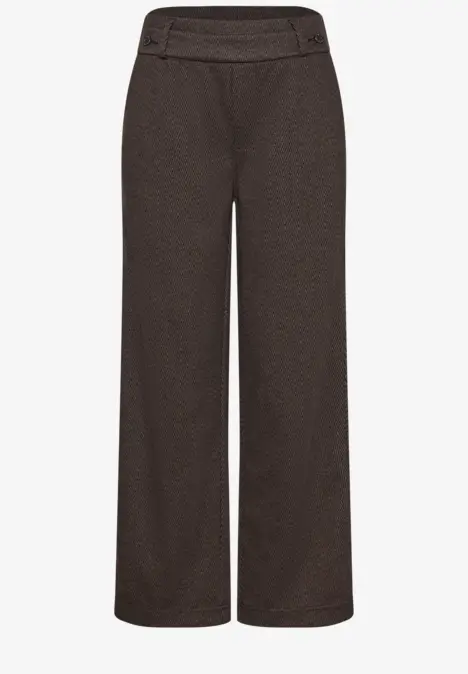 Braune weite Hose mit hohem Bund und geradem Schnitt.