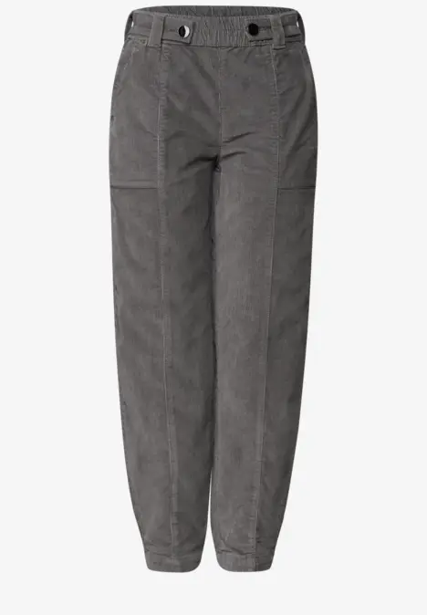 Locker geschnittene graue Hose mit hohem Bund, Gürtelschlaufen, Knopf und Reißverschluss, elastische Bündchen.