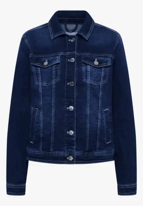 Veste en jean bleu foncé avec col, boutons métalliques, poches poitrine et coutures apparentes.