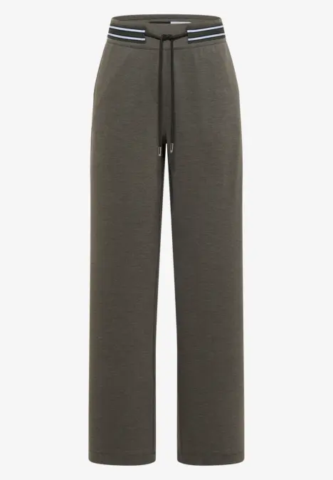 Lässige, olivgrüne Jogginghose mit weitem Bein, elastischem Bund, Kordelzug und kontrastierenden Streifen