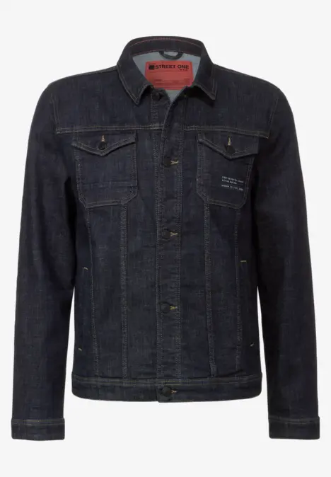 Dunkelblaue Jeansjacke mit Knöpfen und Brusttaschen.