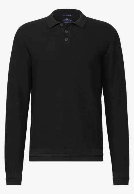 Schwarzer Langarm-Pullover mit Kragen und Knopfleiste.