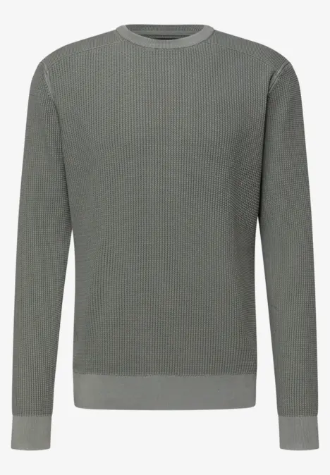 Schlichter grauer Pullover mit Rundhalsausschnitt und langen Ärmeln.
