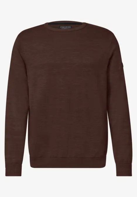 Brauner, schlichter Rundhals-Pullover aus Feinstrick mit langen Ärmeln.