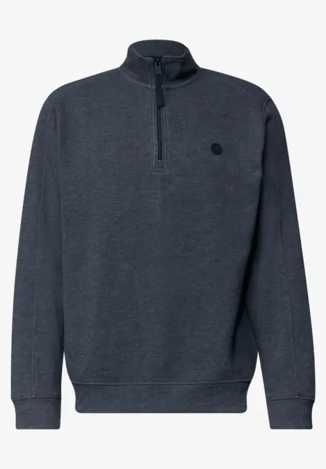 Dunkelgrauer Pullover mit halbem Reißverschluss und dezentem Brustlogo