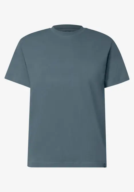 Ein schlichtes, einfarbiges blau-graues T-Shirt mit Rundhalsausschnitt.
