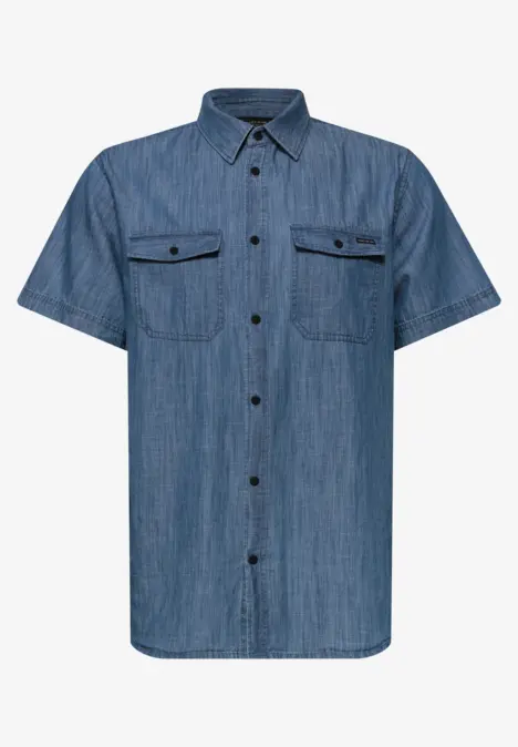 Kurzärmeliges Denim-Hemd mit Knopfleiste und zwei Brusttaschen.