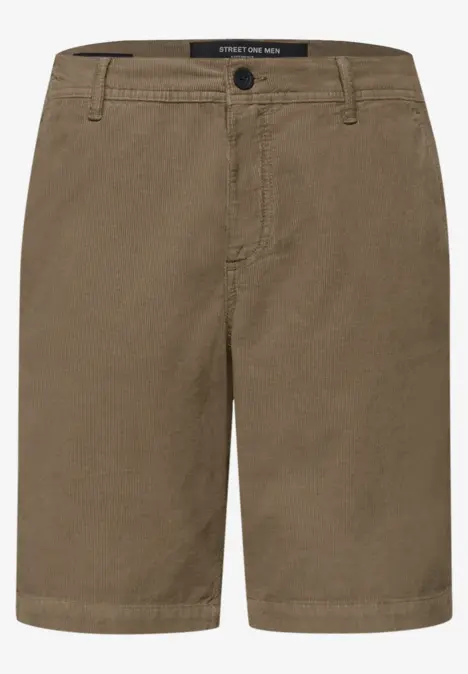 Khakifarbene Herren-Chino-Shorts mit Knopfverschluss und Gürtelschlaufen.