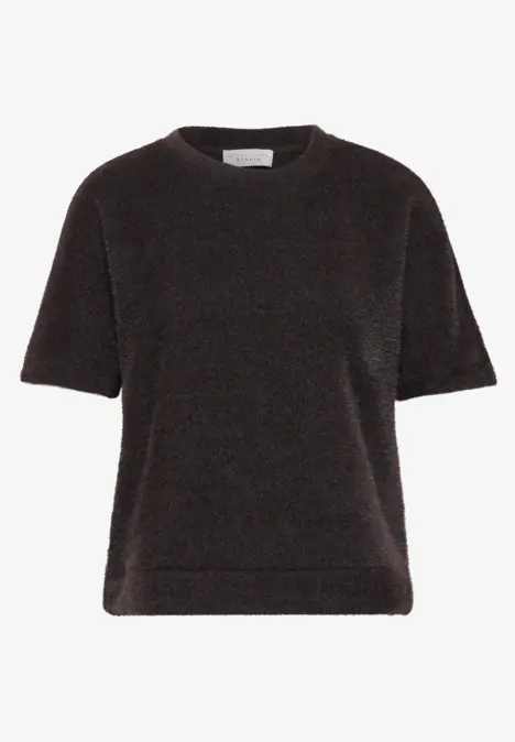 Schwarzes, kurzärmeliges, flauschiges Sweater-Oberteil aus weichem Stoff.