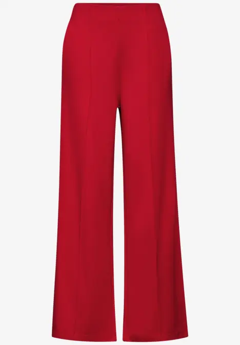 Rote, weite Damenhose mit hoher Taille.