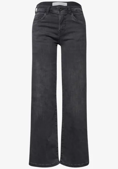 Jean noir taille haute, coupe droite et jambes larges.