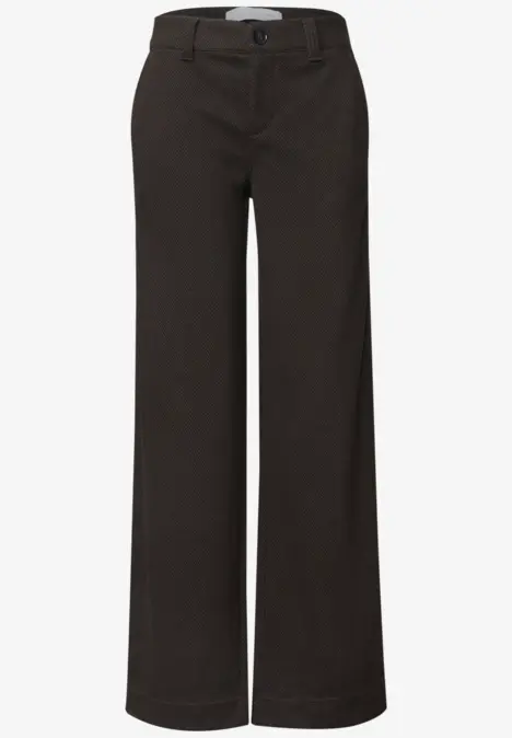 Pantalon ample femme marron foncé avec taille haute et jambes larges en tissu léger.
