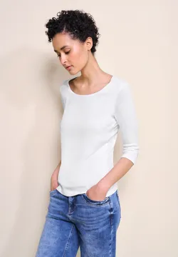 Basic shirt met knoopdetail voor dames in Roze Basic shirt met knoopdetail voor dames in Roze