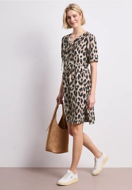 Knielanges Kleid mit Split Neck und Print female Beige
