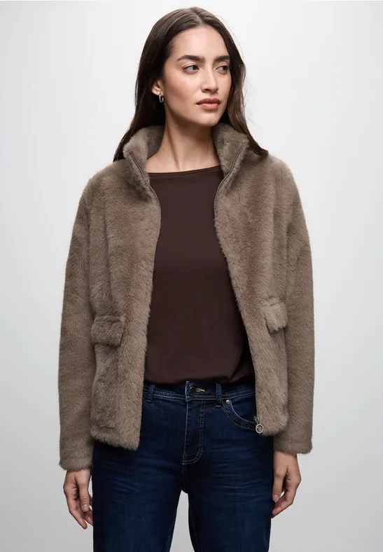 Thumbnail - Street One Frauen Fake Fur Jacke in Braun, Gr: 36