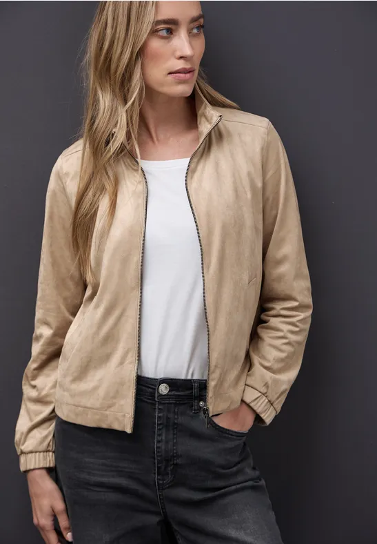 Thumbnail - Street One Frauen Kurze Velours Jacke in Beige, Gr: 46