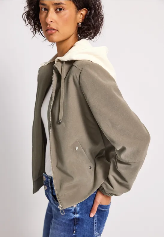 Thumbnail - Street One Frauen Blouson mit Jersey-Kapuze in Beige, Gr: 40