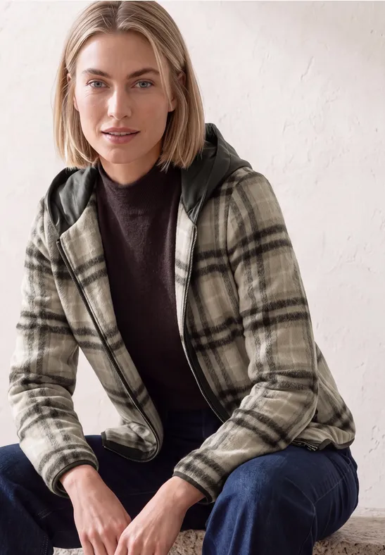 Jacke mit Wollanteil und Kapuze