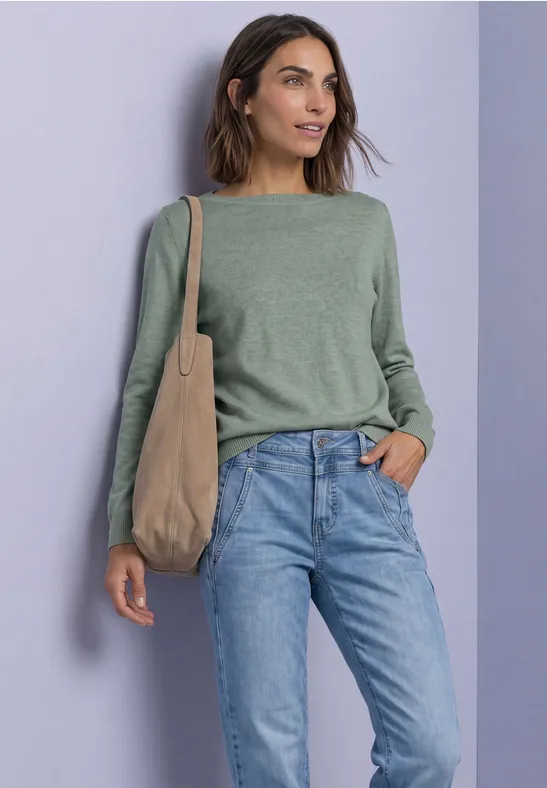 Basic Pullover mit U-Boot-Ausschnitt