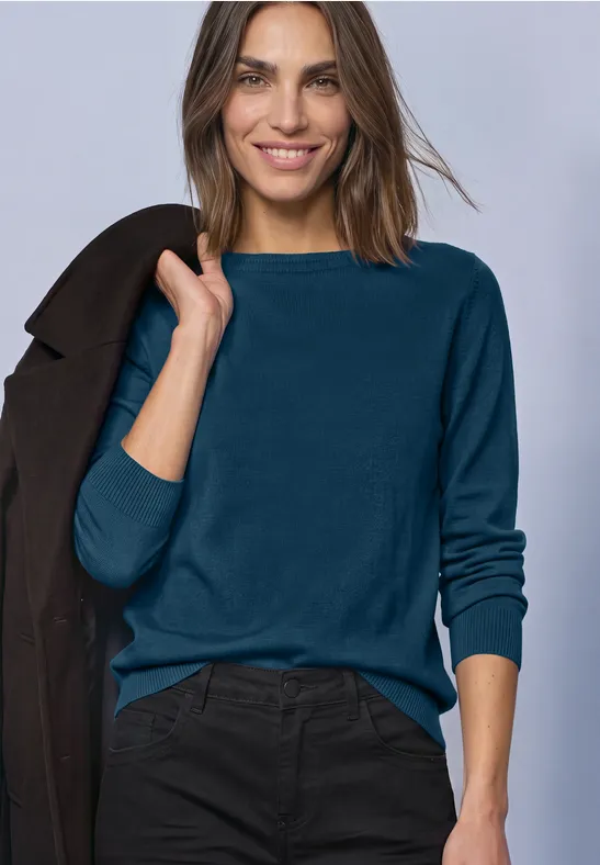 Basic Pullover mit U-Boot-Ausschnitt