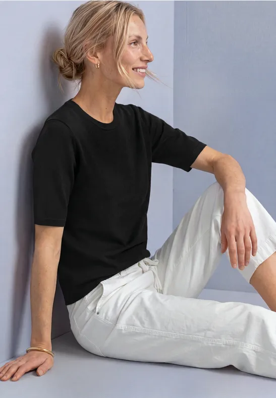 Kurzarm Pullover mit Rundhals in Unifarbe