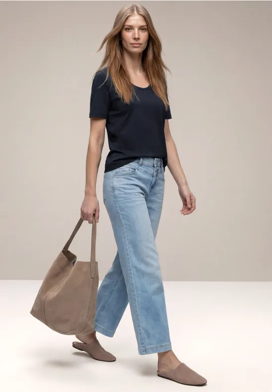 Thumbnail - Street One Frauen Basic T-Shirt mit V-Neck in Unifarbe in Blau, Gr: 44