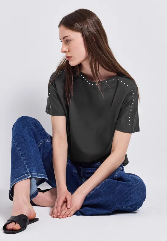 Thumbnail - T-Shirt mit Nieten