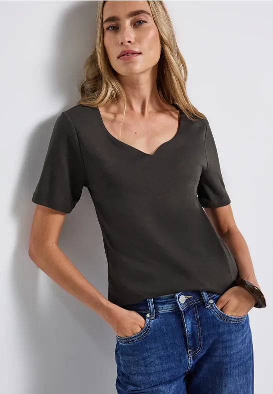 Thumbnail - Street One Frauen T-Shirt mit Herzausschnitt in Braun, Gr: 34