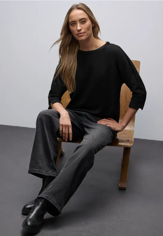 Thumbnail - Glitzerndes Strukturshirt