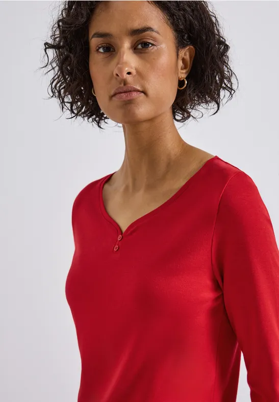 Thumbnail - Street One Frauen Basic Shirt mit Knopfdetail in Rot, Gr: 46